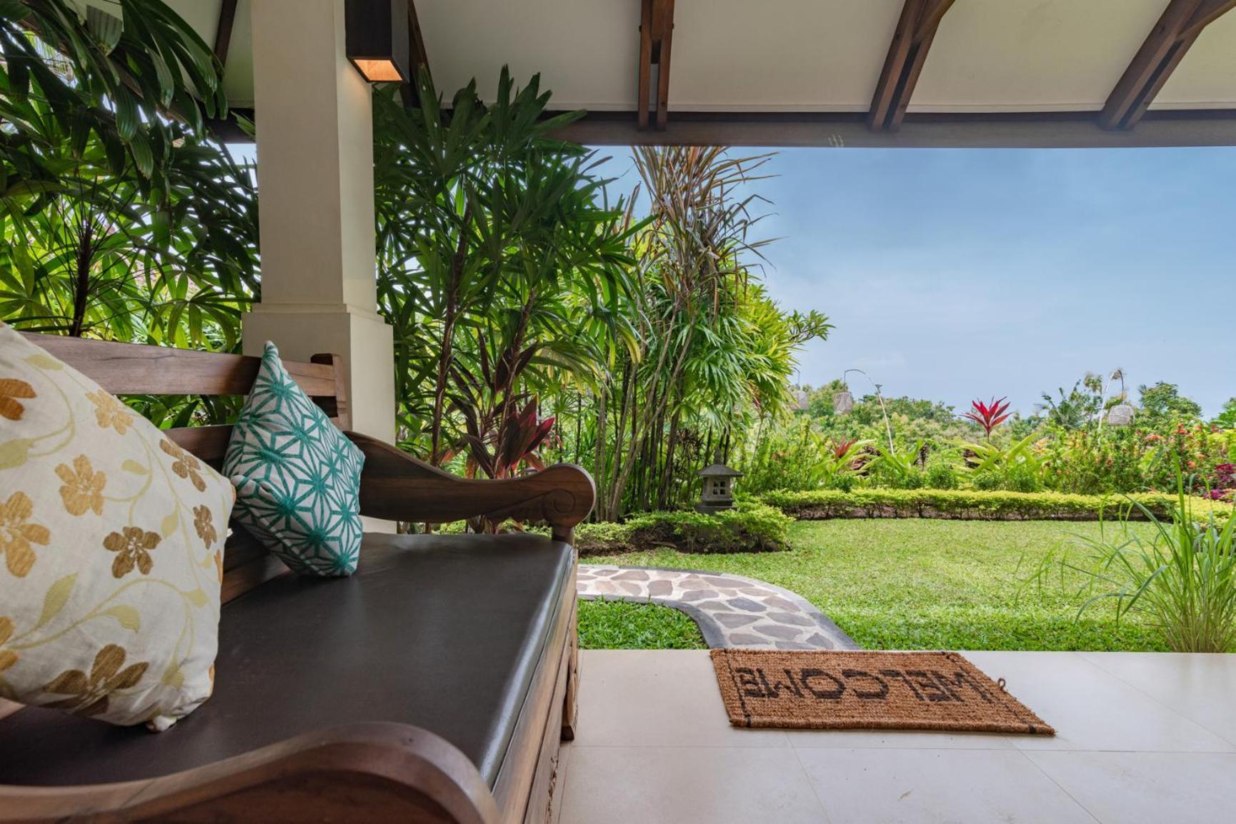 Alamanda Lovina Resort Rum bild